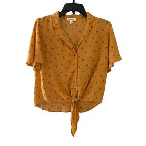 Monteau Yellow Button Down Tie Front Shirt Size Small